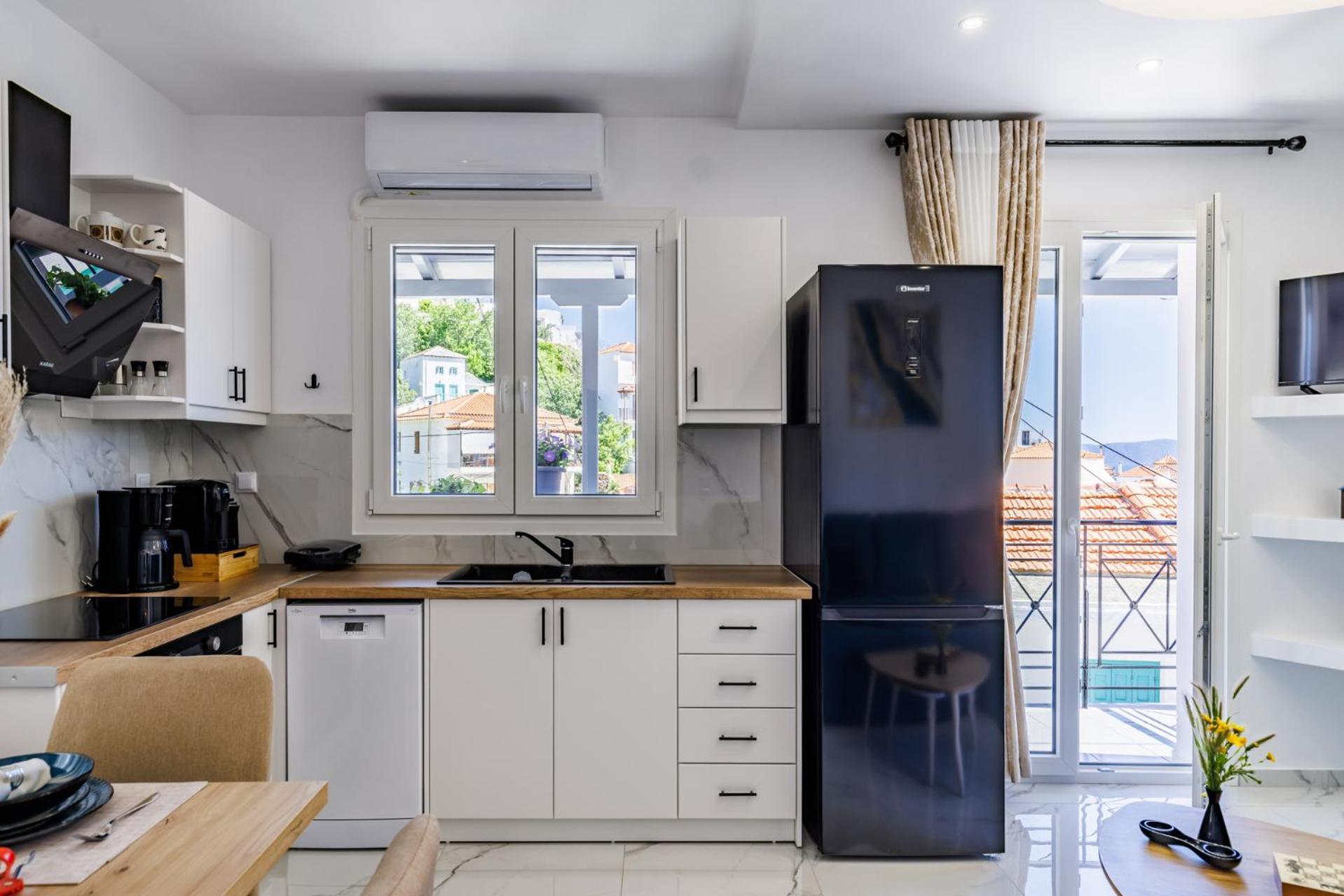 Apartment House Victoria Skopelos Town